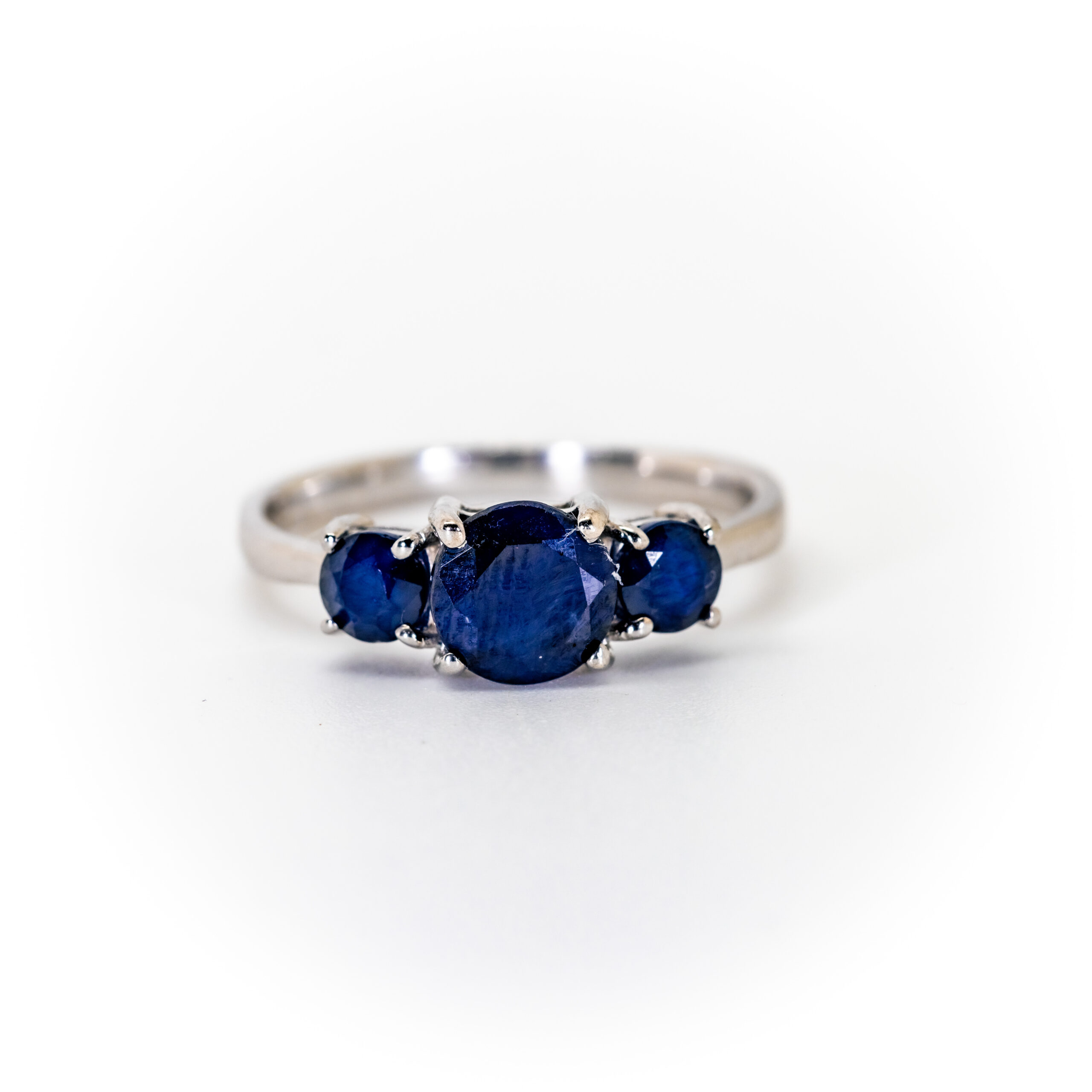 Blue Sapphire Stepped Trilogy Ring - Image 3