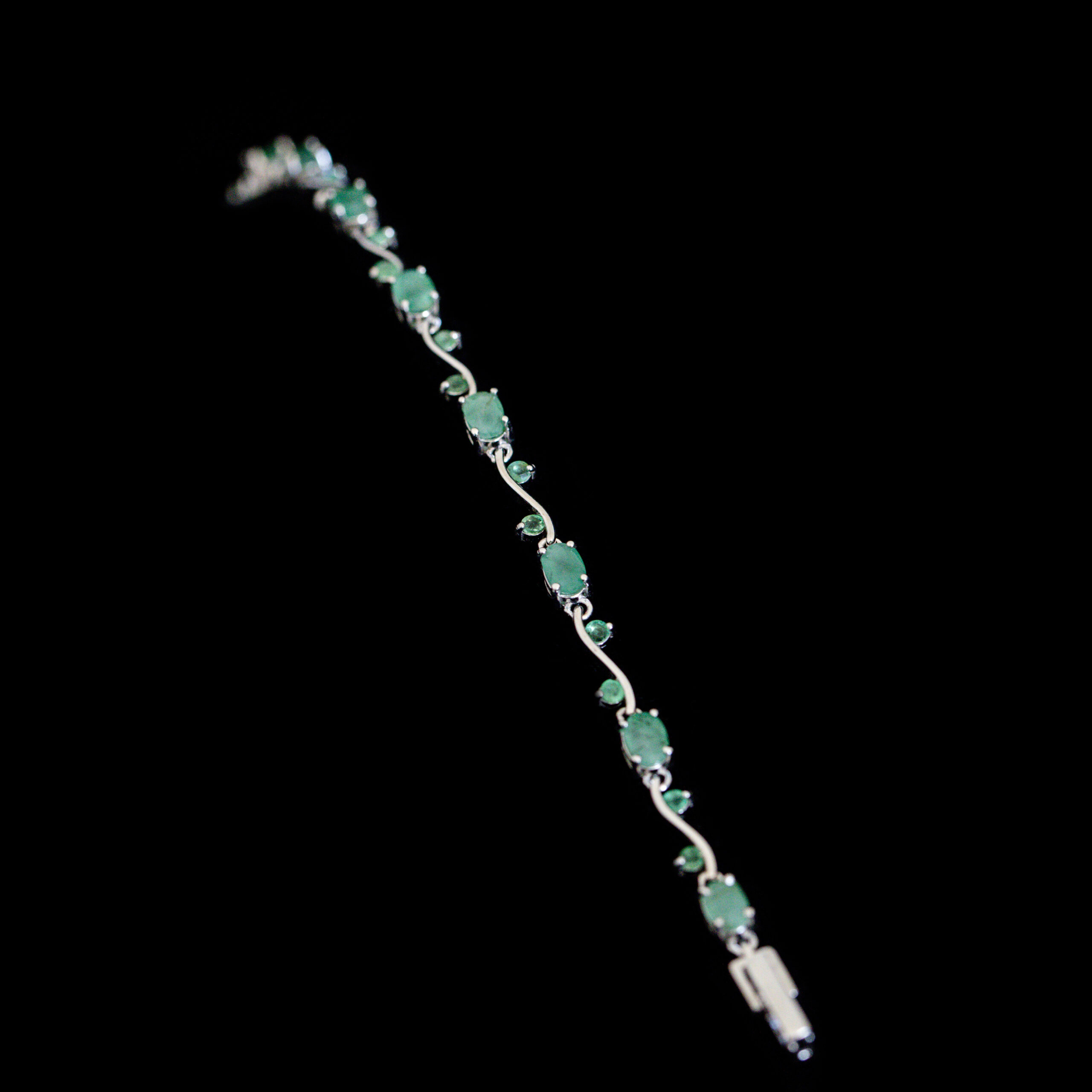 Emerald Vine Bracelet - Image 2